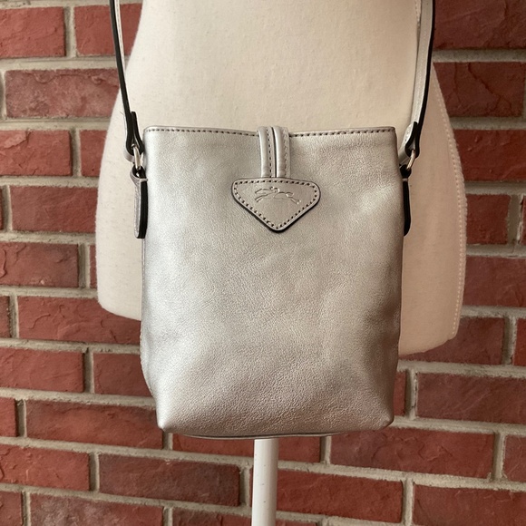 NEW Longchamp Roseau XS Crossbody Silver Leather Bucket Bag NWT - Picture 3 of 16